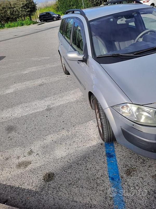 Usata Renault Mégane II 120 CV (88 kW) 2004 Marrone Station wagon