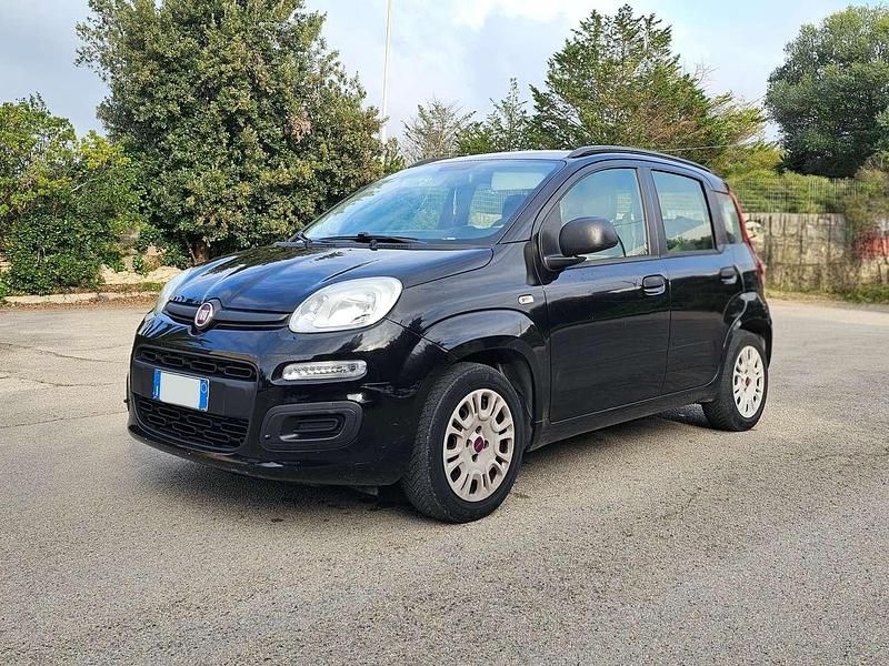 Usata Fiat Panda Lounge 69 CV (50 kW) 2014 Other Utilitaria