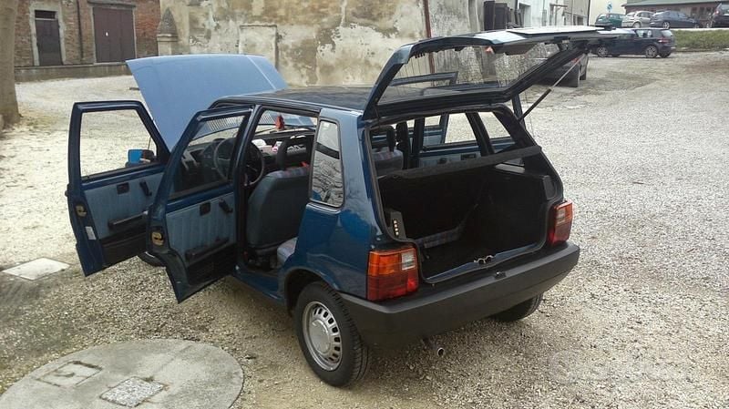 Usata Fiat Uno 45 CV (33 kW) 1989 Blu Utilitaria