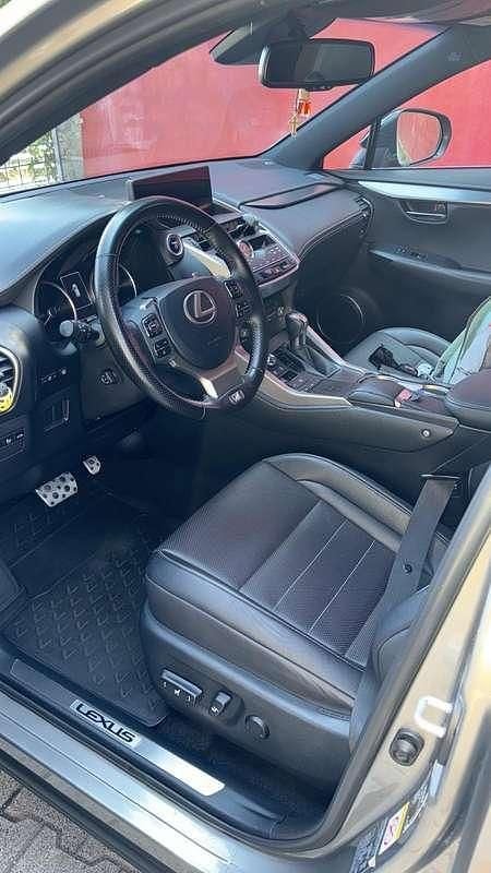 Usata Lexus NX300h Sport Line 155 CV (114 kW) 2018 Grigio SUV