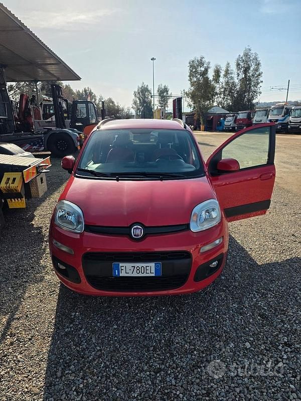 Usata Fiat Panda 95 CV (69 kW) 2017 Rosso Berlina