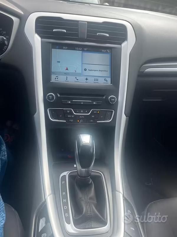 Usata Ford Mondeo 150 CV (110 kW) 2017 Grigio Station wagon