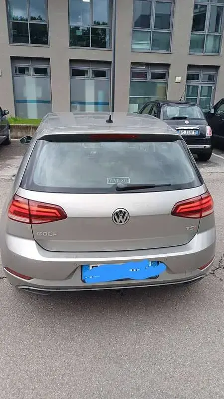 Usata VW Golf VII Sportline 125 CV (91 kW) 2017 Argento Berlina