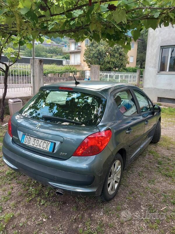 Usato 2006 Peugeot 207 Diesel (2.900 €)