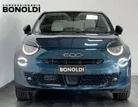 Usata Fiat 600 La Prima 145 CV (106 kW) 2025 Verde mare SUV