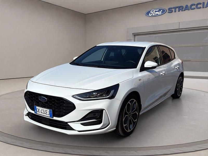 Usata Ford Focus ST-Line X 125 CV (91 kW) 2022 Bianco metallizzato Berlina