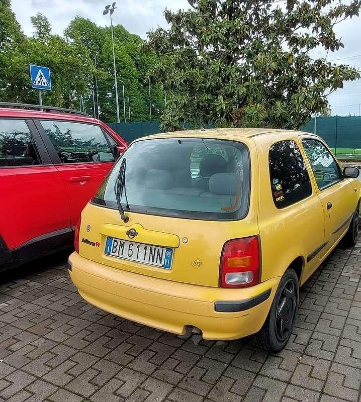 Usata Nissan Micra SE 54 CV (39 kW) 2000 Berlina