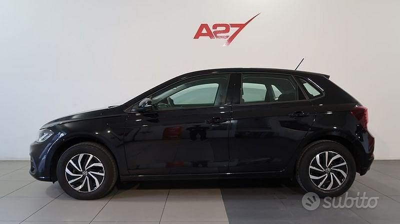 Usata VW Polo Life 95 CV (69 kW) 2025 Nero Utilitaria