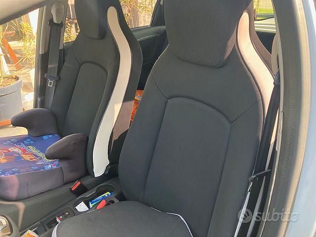 Usata Renault Zoe Zen 50 kW (69 CV) 2020 Bianco Utilitaria