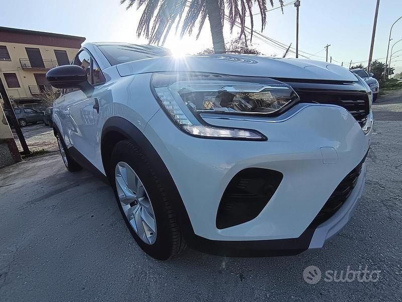 Usata Renault Captur Zen 91 CV (66 kW) 2022 Bianco SUV
