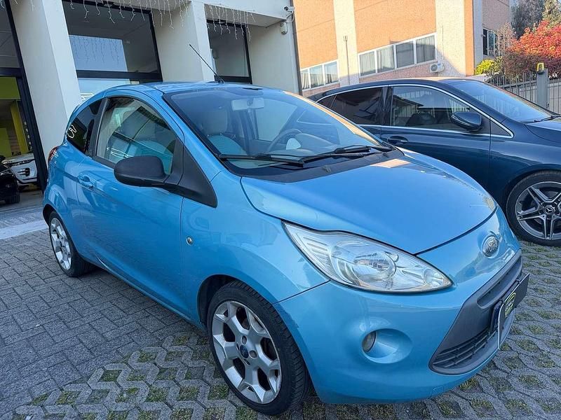 Usata Ford Ka Titanium 69 CV (50 kW) 2009 Blu/azzurro Utilitaria