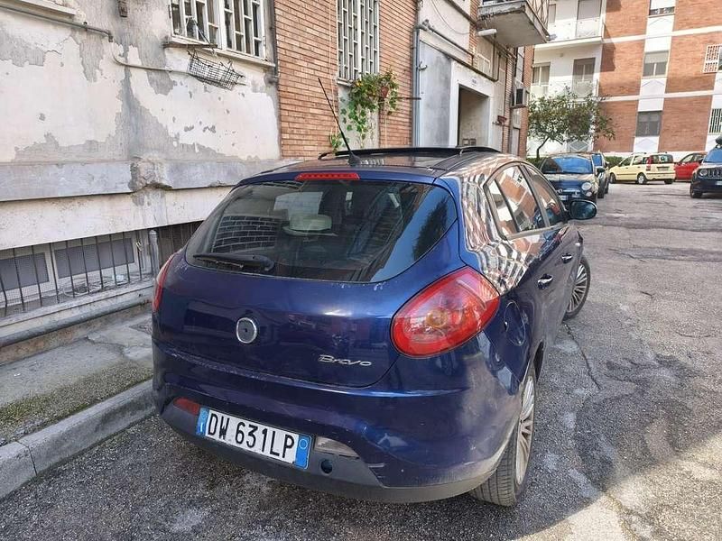 Usata Fiat Bravo Active 90 CV (66 kW) 2009 Blu/azzurro Utilitaria