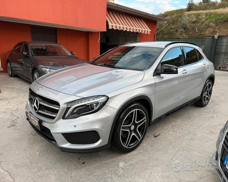 Usata Mercedes GLA220 Premium 170 CV (125 kW) 2016 SUV