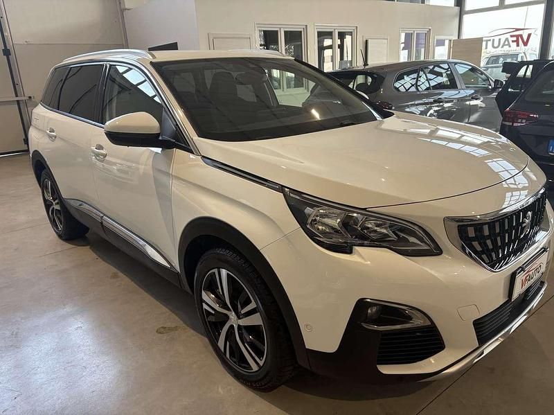 Usata Peugeot 5008 Allure 131 CV (96 kW) 2020 Bianco SUV