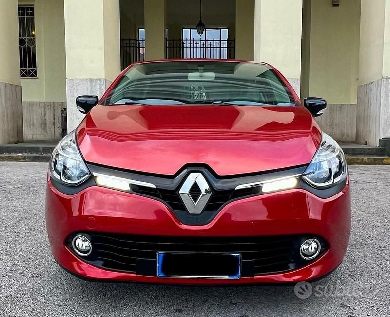 Usata Renault Clio IV 74 CV (54 kW) 2014 Rosso Berlina