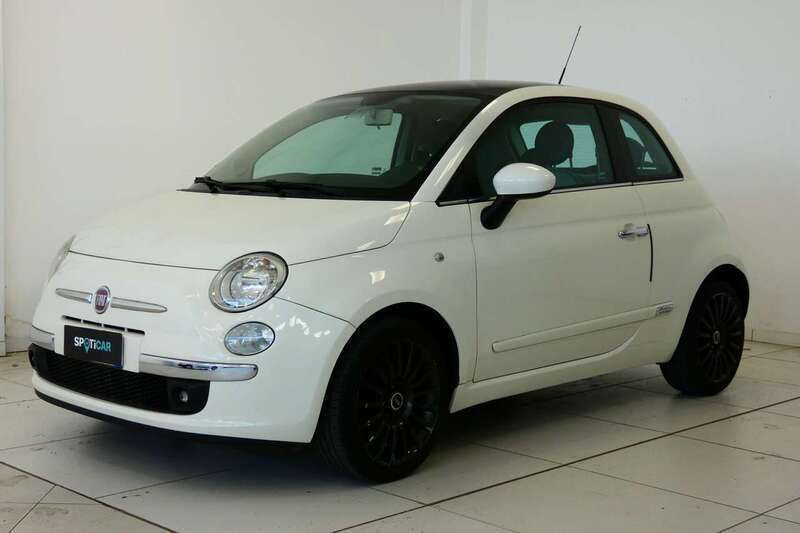 Usata Fiat 500 Lounge 69 CV (50 kW) 2009 Bianco Utilitaria