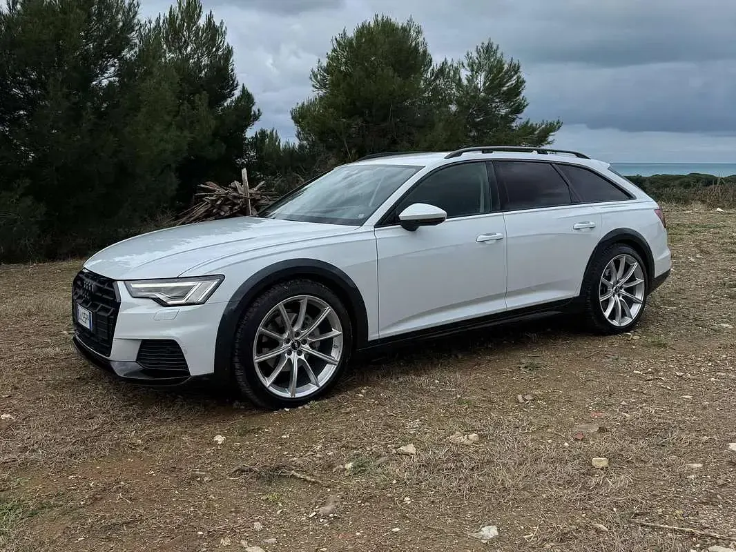 Usata Audi A6 Allroad Ambiente 245 CV (180 kW) 2022 Bianco Station wagon