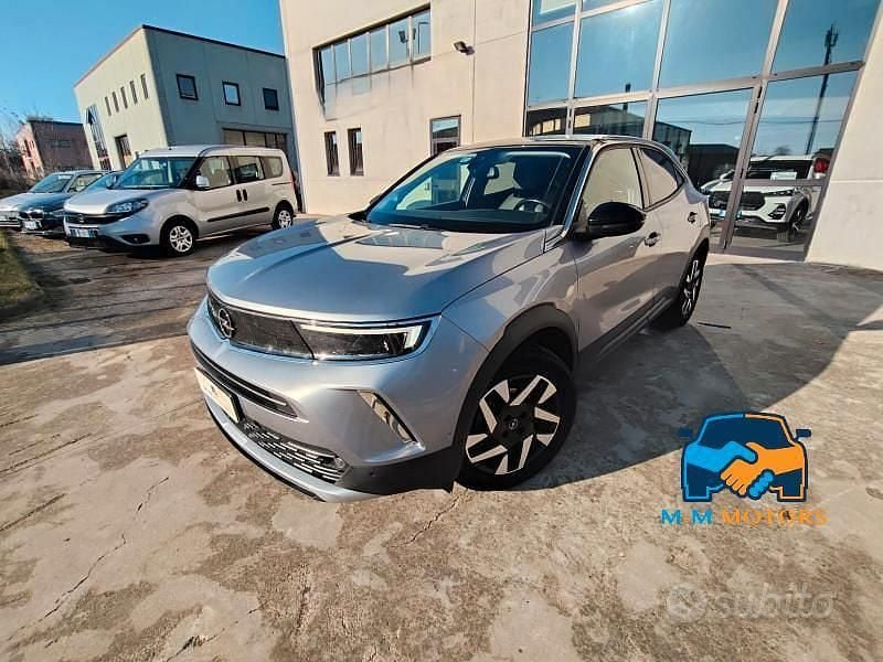 Grigio Usata 2021 Opel Mokka Elegance SUV | 13.900 € (Buon prezzo) - Immagine 1/4