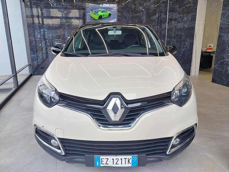 Beige Usata 2015 Renault Captur SUV | 7199 € (Super prezzo) - Immagine 1/4
