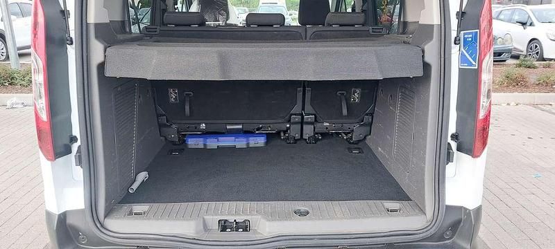 Usata Ford Tourneo Connect Active 120 CV (88 kW) 2022 Bianco Monovolume