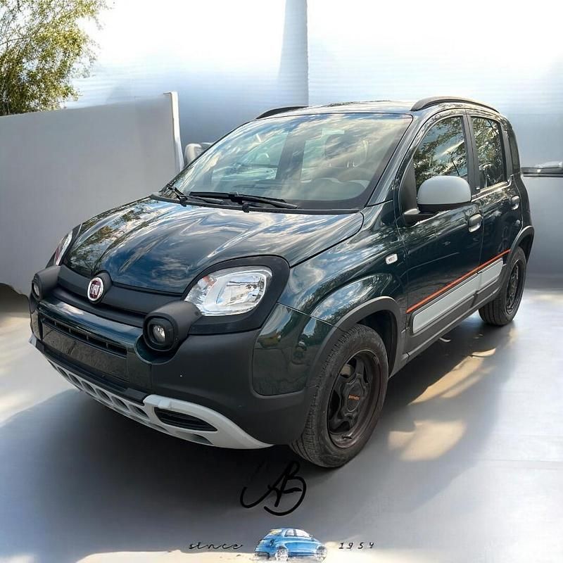 Verde Usata 2023 Fiat Panda Garmin Due volumi | 10.900 € (Buon prezzo) - Immagine 1/4