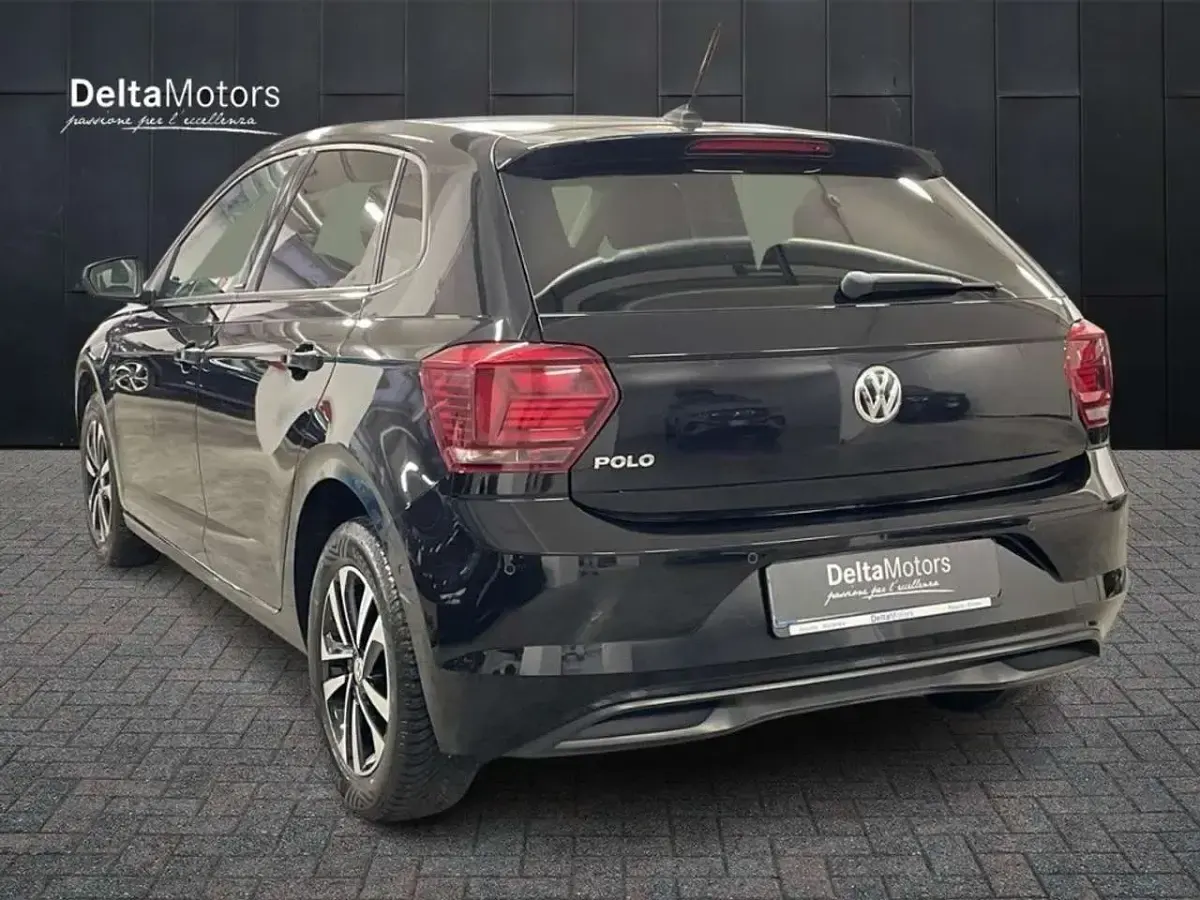 Usata VW Polo Comfortline 95 CV (69 kW) 2020 Nero metallizzato Utilitaria