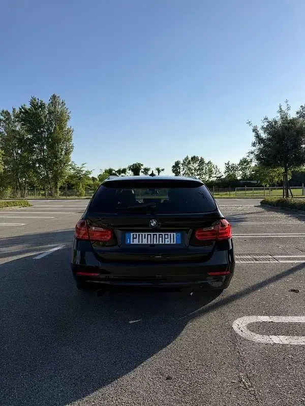 Usata BMW 318 Sport Line 143 CV (105 kW) 2013 Station wagon
