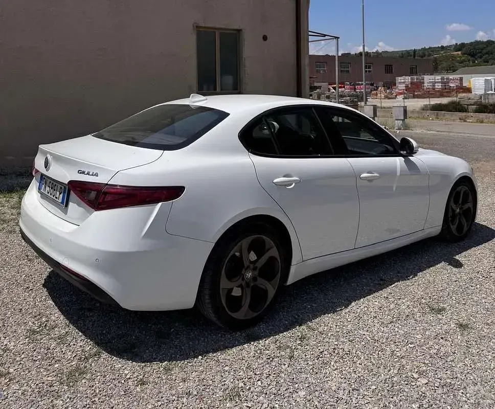 Usata Alfa Romeo Giulia Business 150 CV (110 kW) 2018 Berlina