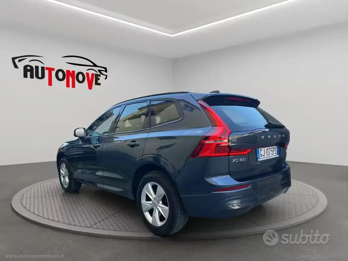 Usata Volvo XC60 197 CV (144 kW) 2022 Bluazzurro SUV