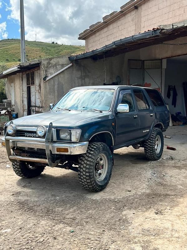 Grigio Usata 1991 Toyota 4 Runner SUV | 7000 € - Immagine 1/4