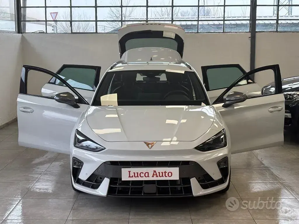 Usata Cupra Leon 150 CV (110 kW) 2025 Bianco Station wagon
