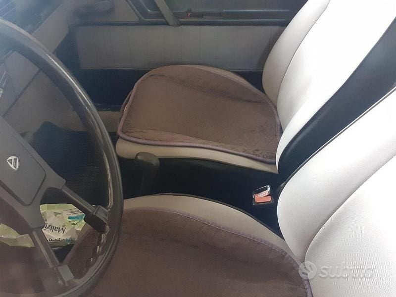 Usata Lancia Ypsilon 1988 Utilitaria