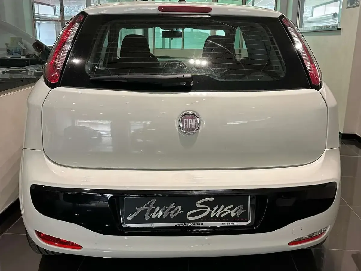 Usata Fiat Punto Evo S 69 CV (50 kW) 2011 Bianco Utilitaria