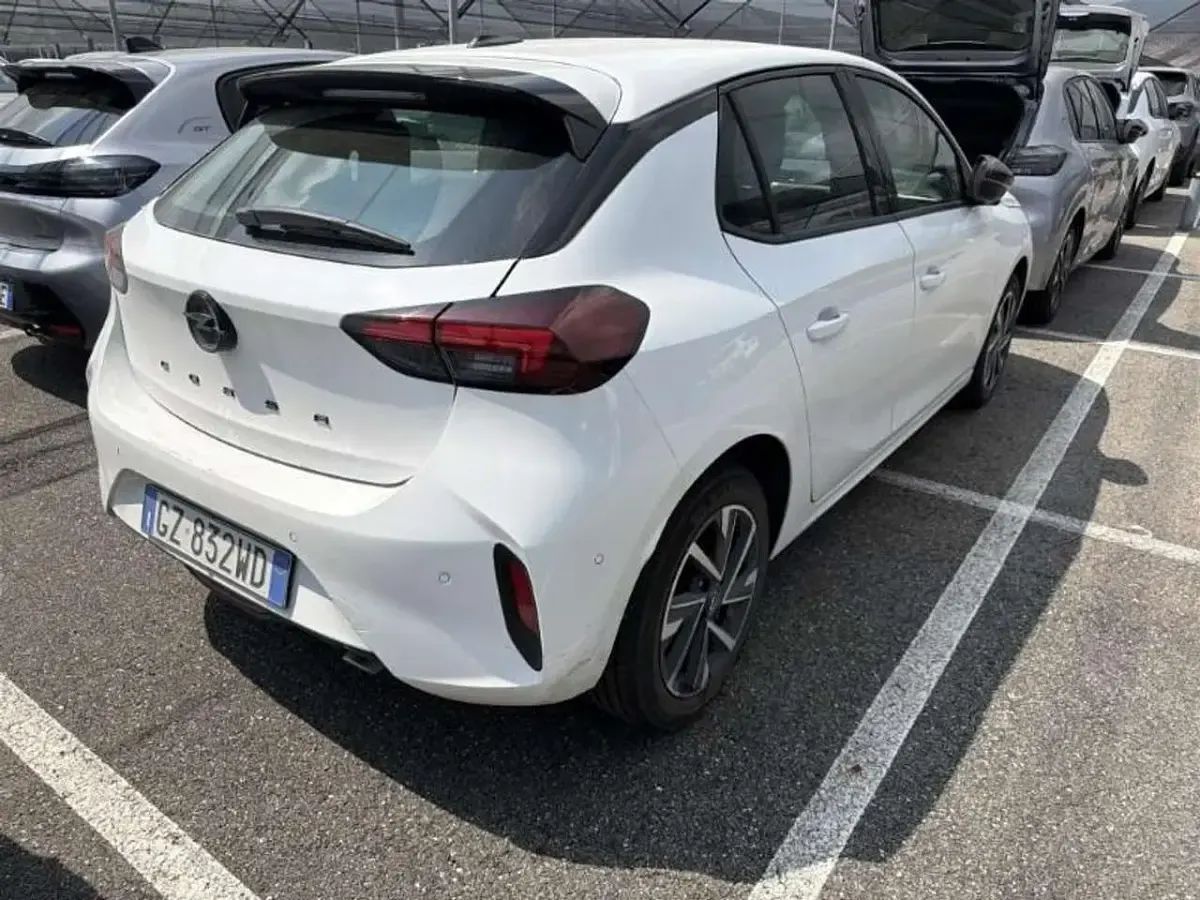 Usata Opel Corsa S 101 CV (74 kW) 2025 Bianco Utilitaria