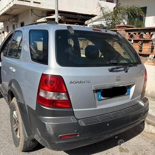 Usata Kia Sorento 140 CV (102 kW) 2005 Grigio SUV