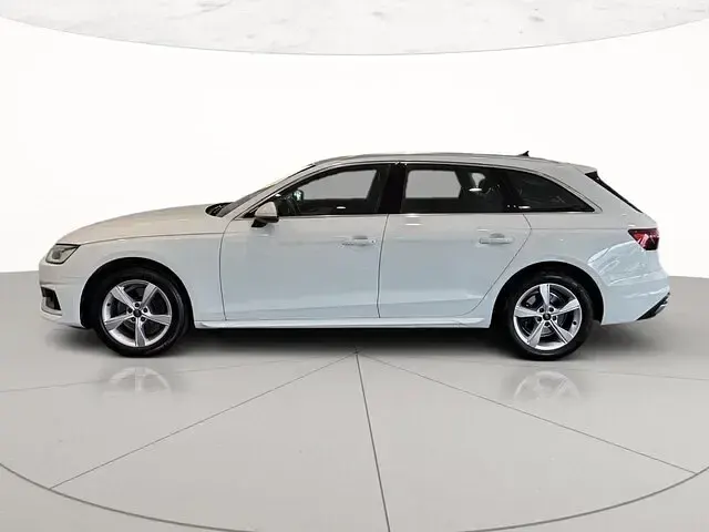 Usata Audi A4 Advanced Plus 136 CV (100 kW) 2024 Bianco arkona Station wagon