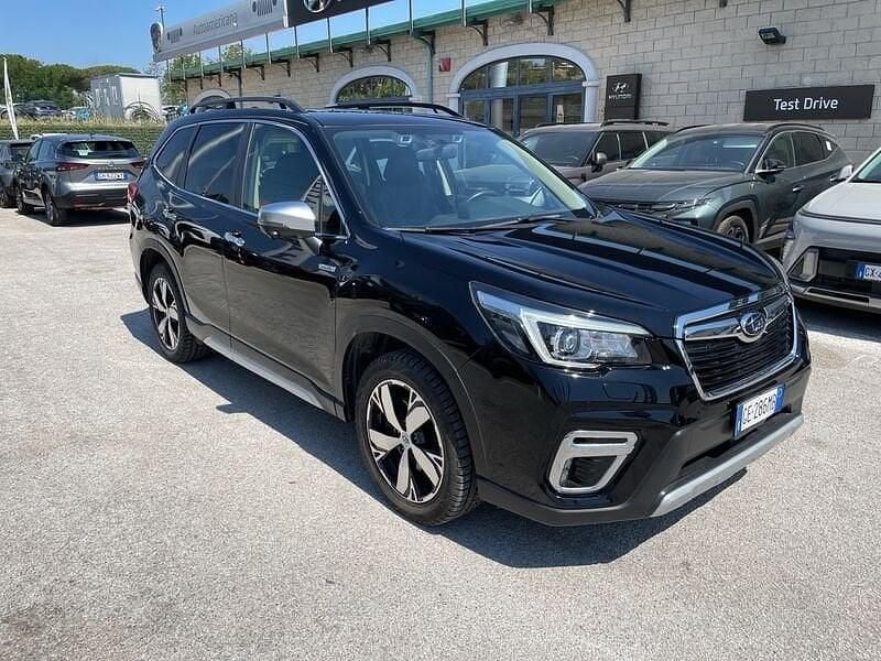 Usata Subaru Forester Premium 150 CV (110 kW) 2021 Nero SUV