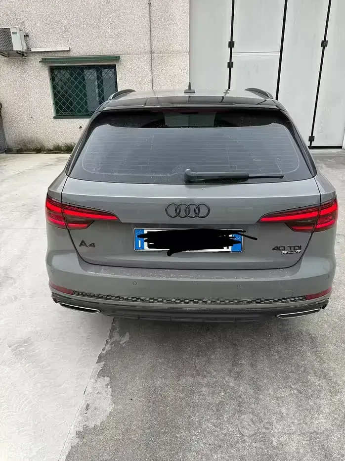 Usata Audi A4 190 CV (139 kW) 2018 Grigio Station wagon