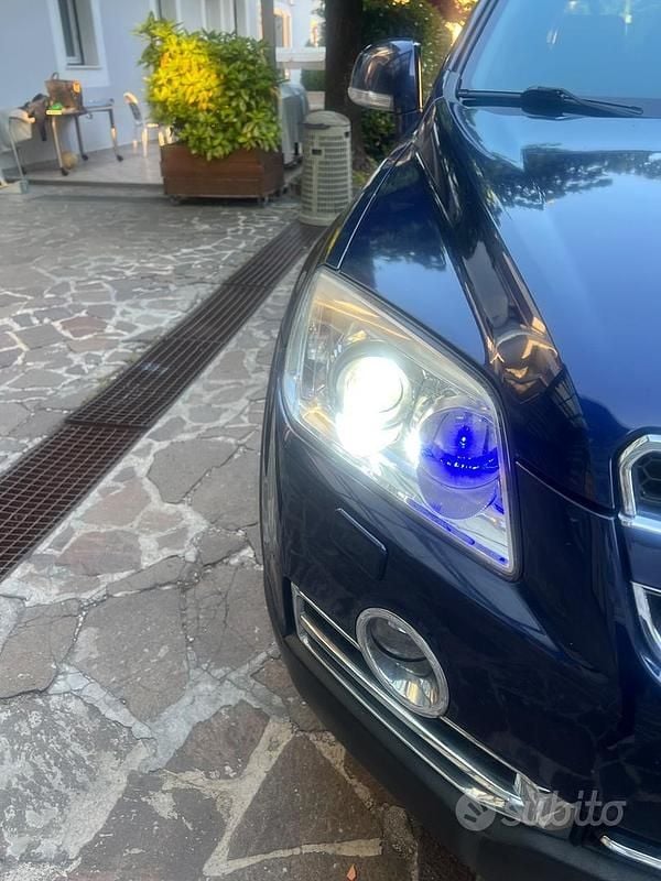 Usata Chevrolet Captiva 150 CV (110 kW) 2009 Blu SUV