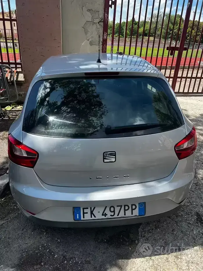Usata Seat Ibiza 75 CV (55 kW) 2017 Grigio Berlina