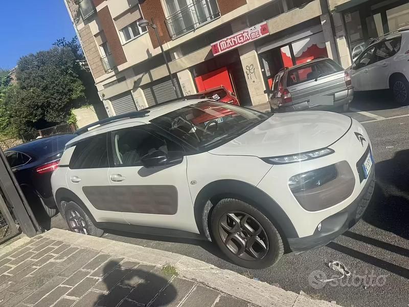 Usata Citroën C4 Shine Edition 2015 Bianco SUV