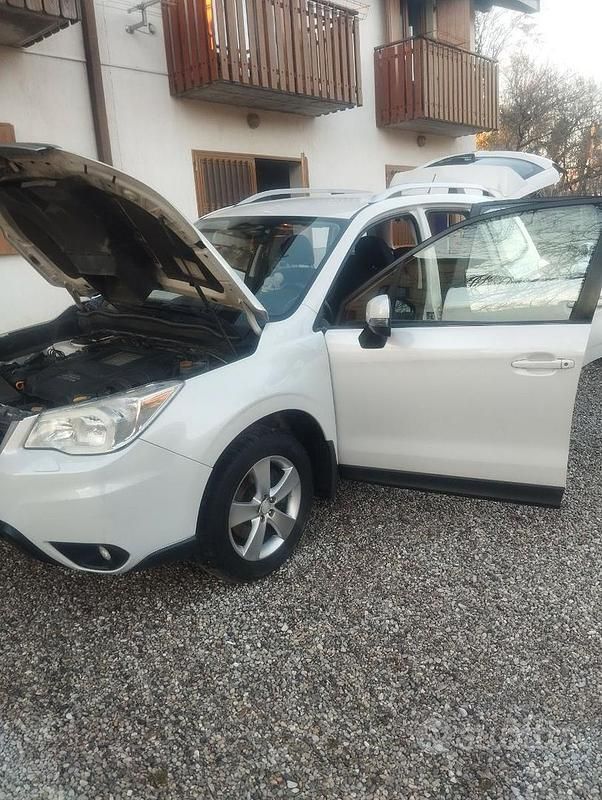 Usata Subaru Forester 147 CV (108 kW) 2013 Bianco SUV