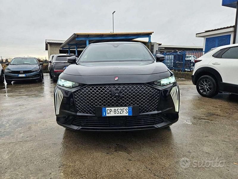 Usata DS Automobiles DS7 Crossback Performance 131 CV (96 kW) 2023 Nero perla metallizzato SUV