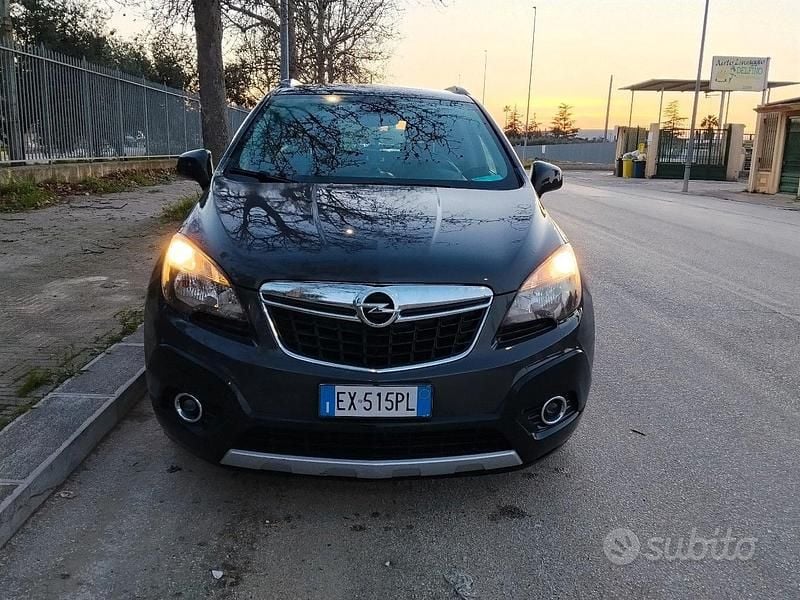 Usata Opel Mokka 140 CV (102 kW) 2014 Grigio SUV