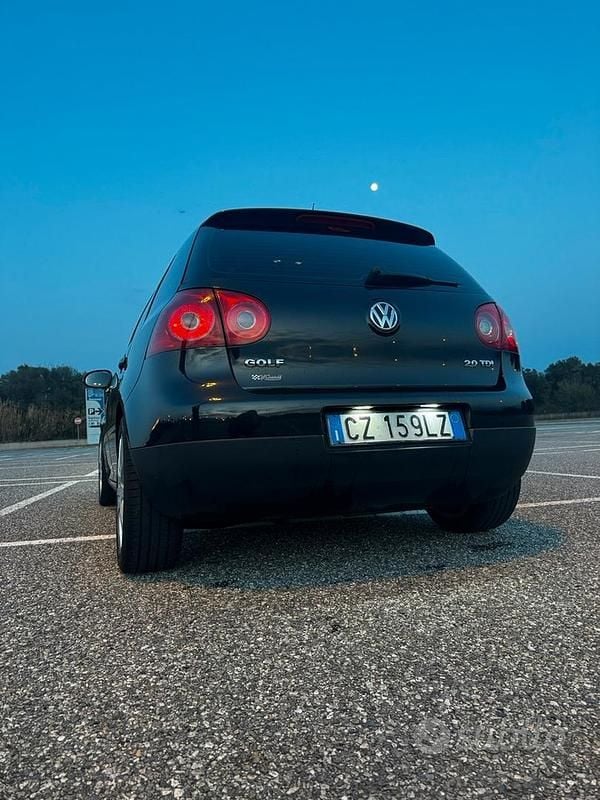 Begagnad VW Golf IV 140 HK (102 kW) 2006 Svart Sedan