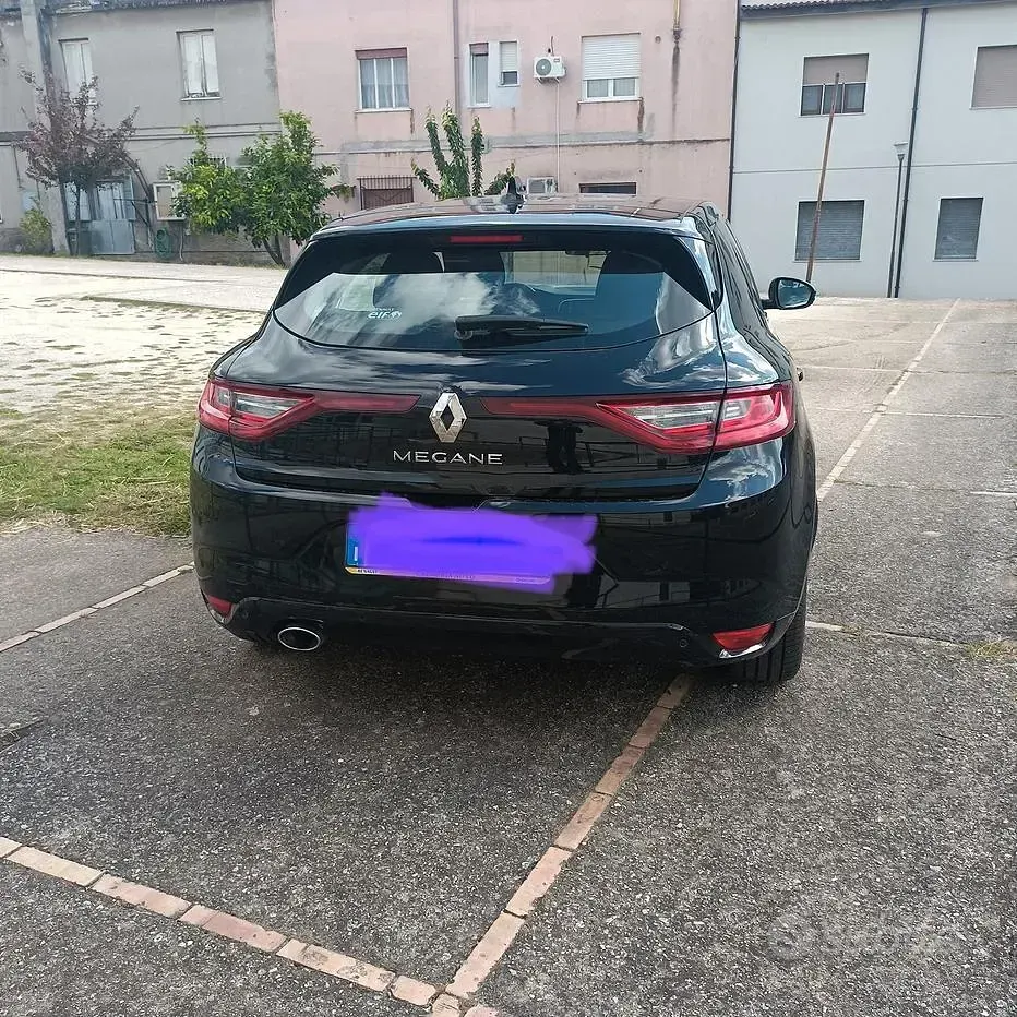 Usata Renault Mégane 110 CV (80 kW) 2020 Nero Berlina