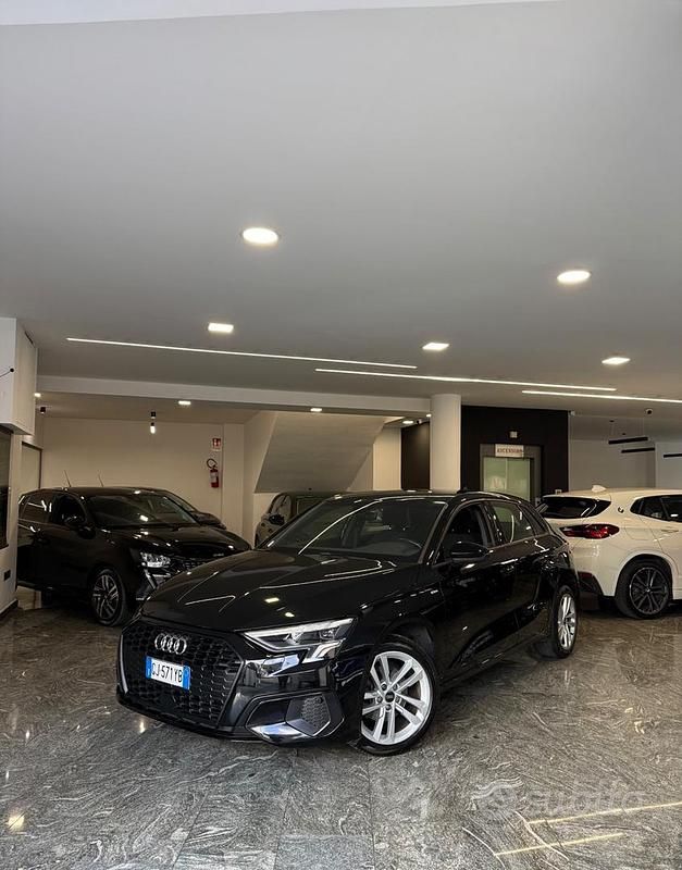Usata Audi A3 S-Line 116 CV (85 kW) 2022 Nero Berlina