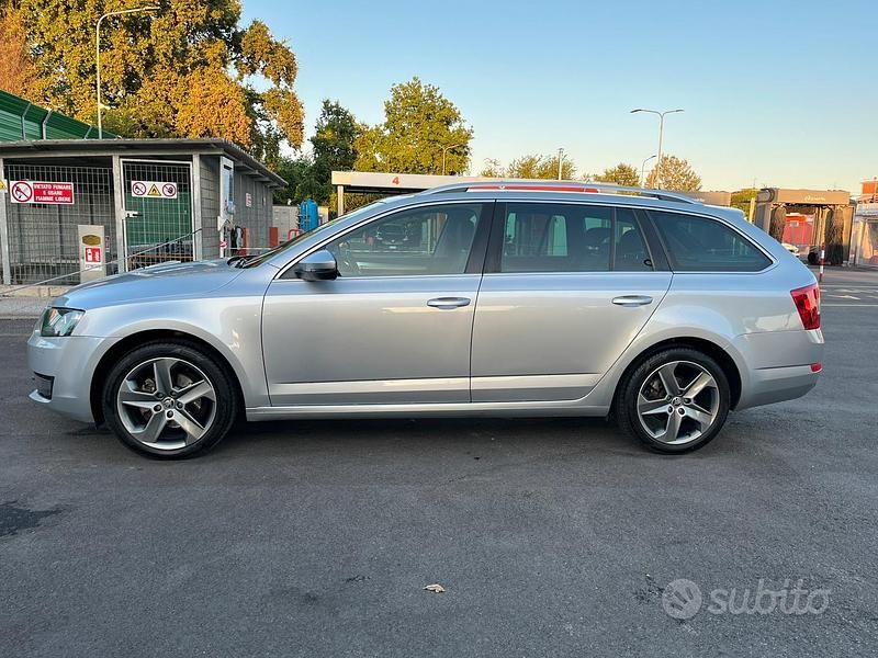 Begagnad Skoda Octavia 150 HK (110 kW) 2015 Grå Halvkombi