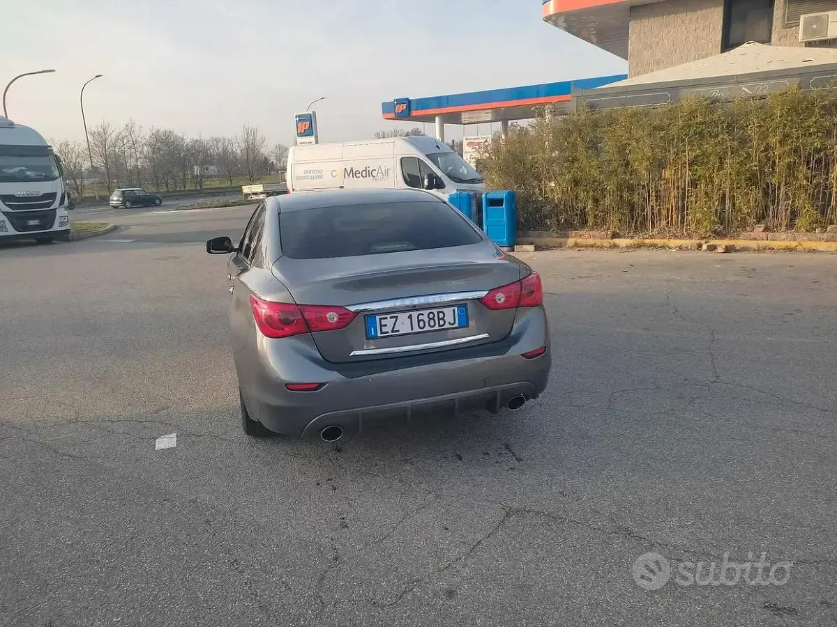 Usata Infiniti Q50 170 CV (125 kW) 2015 Grigio Berlina