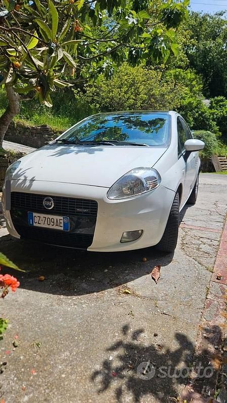 Usata Fiat Grande Punto 120 CV (88 kW) 2006 Bianco Utilitaria